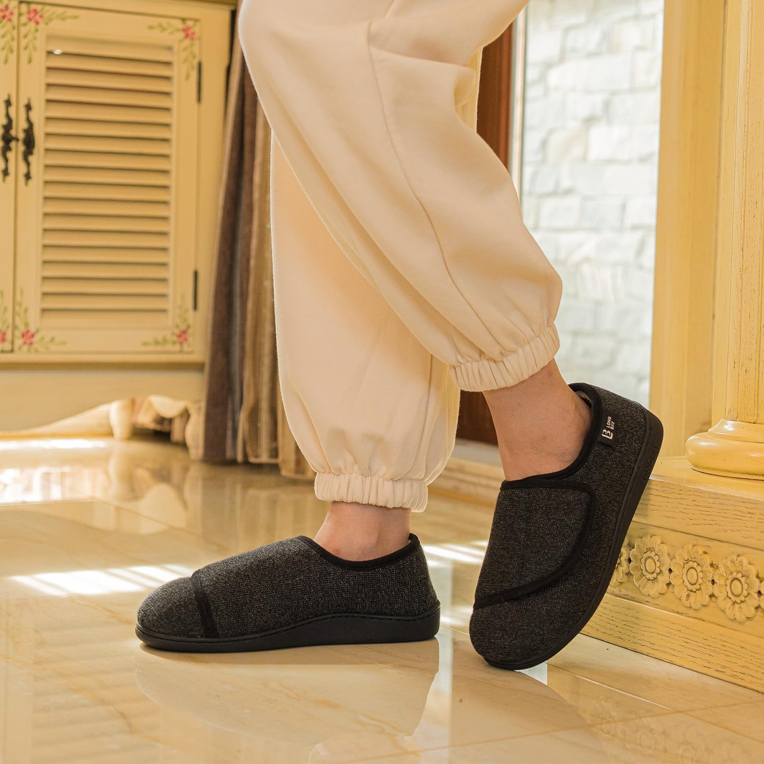 Women'S Adjustable Slippers Non Slip Wide House Shoes Indoor Outdoor Diabetic Swollen Feet